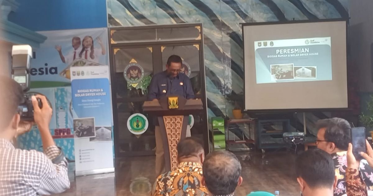 Peresmian Instalasi Reaktor Biogas dan Solar Dryer House, Bupati Sukabumi Dorong Transisi Energi Inklusif