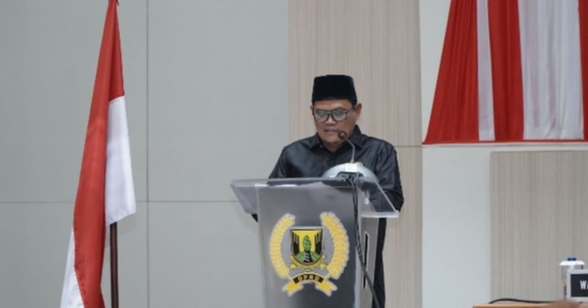 Dewan Perwakilan Rakyat Daerah (DPRD) Kabupaten Sukabumi menggelar Rapat Paripurna ke-3 Tahun Sidang 2026 pada Selasa, 21 April 2026, bertempat di ruang rapat utama DPRD Kabupaten Sukabumi.