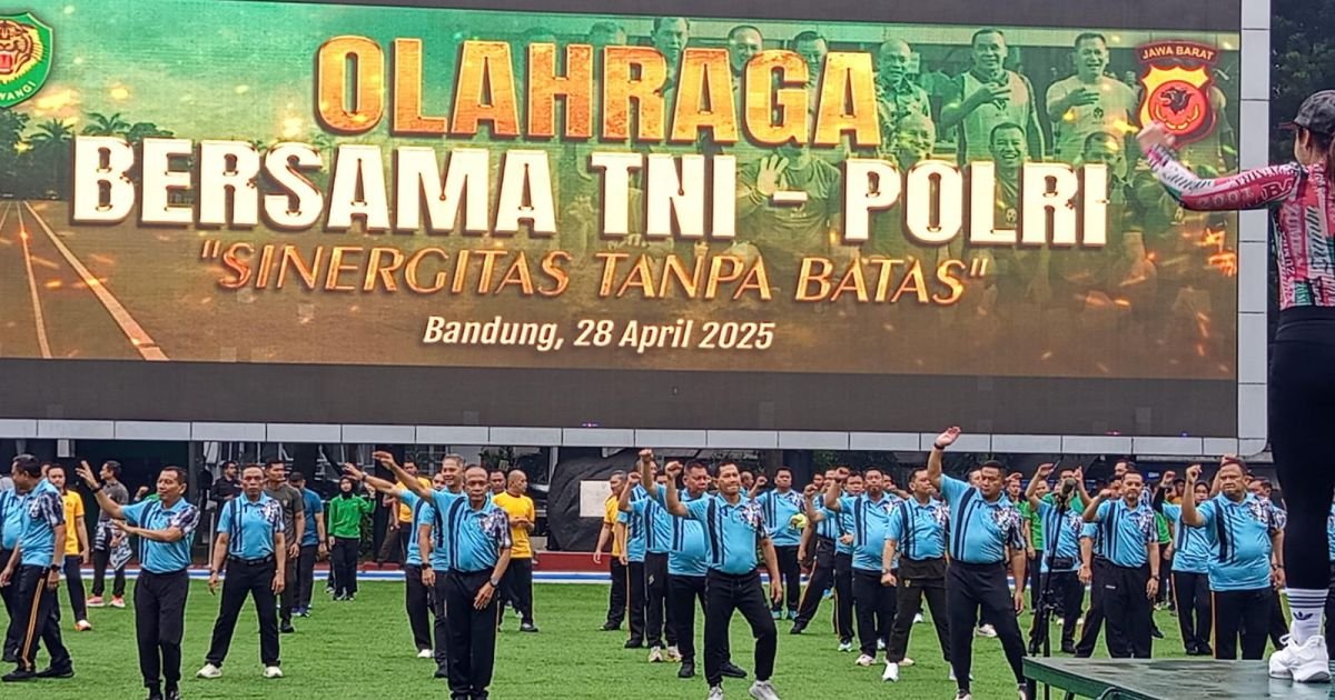 Sinergitas Tanpa Batas: Olahraga Bersama TNI-Polri Jabar Perkuat Soliditas dalam Menjalankan Tugas Negara