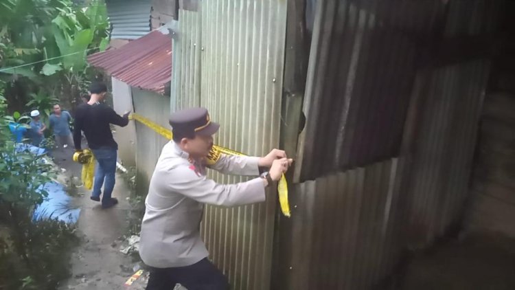 Polsek Nanggung Polres Bogor Pasang Police Line di Lokasi  Pengolahan Emas