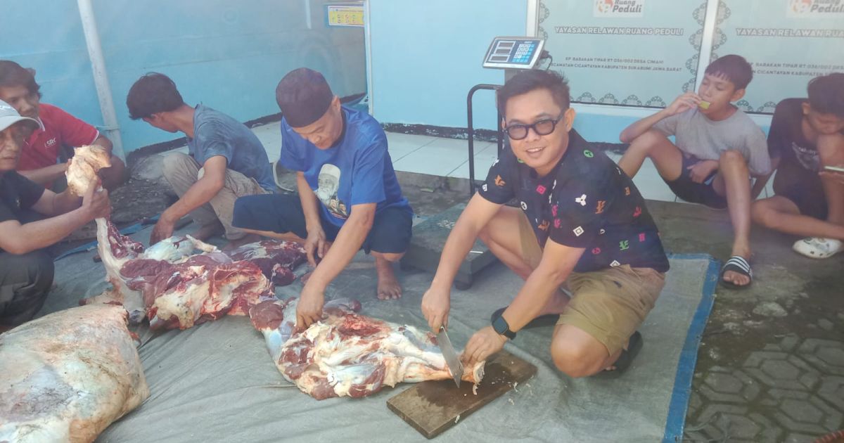 Kurban 1 Sapi 400 Kg, SPPG MBG Cimahi Cicantayan 01 Salurkan 300 Paket Daging ke 3 RT