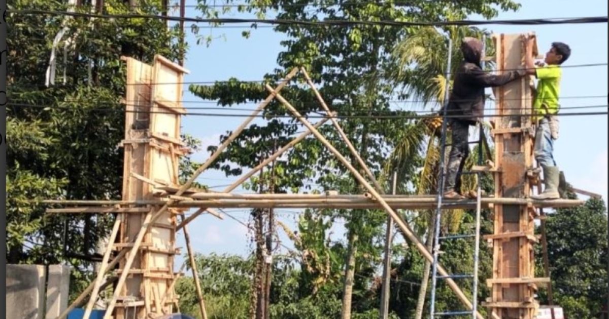 Perkuat Identitas dan Layanan, Perumda TJM Sukabumi Bangun Gapura Ikonik di Jalur Cikembang–Warungkiara