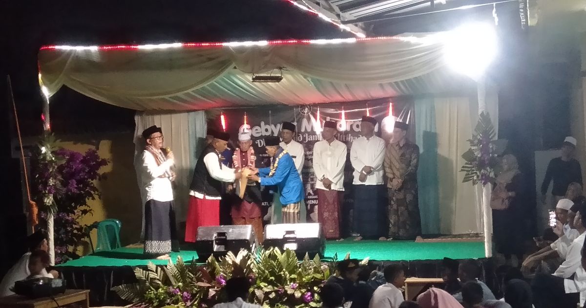 Gebyar Muharram 1448 H di Kampung Gadog: Santuni 167 Jompo dan Anak Yatim, Dimeriahkan Pawai Obor hingga Tabligh Akbar