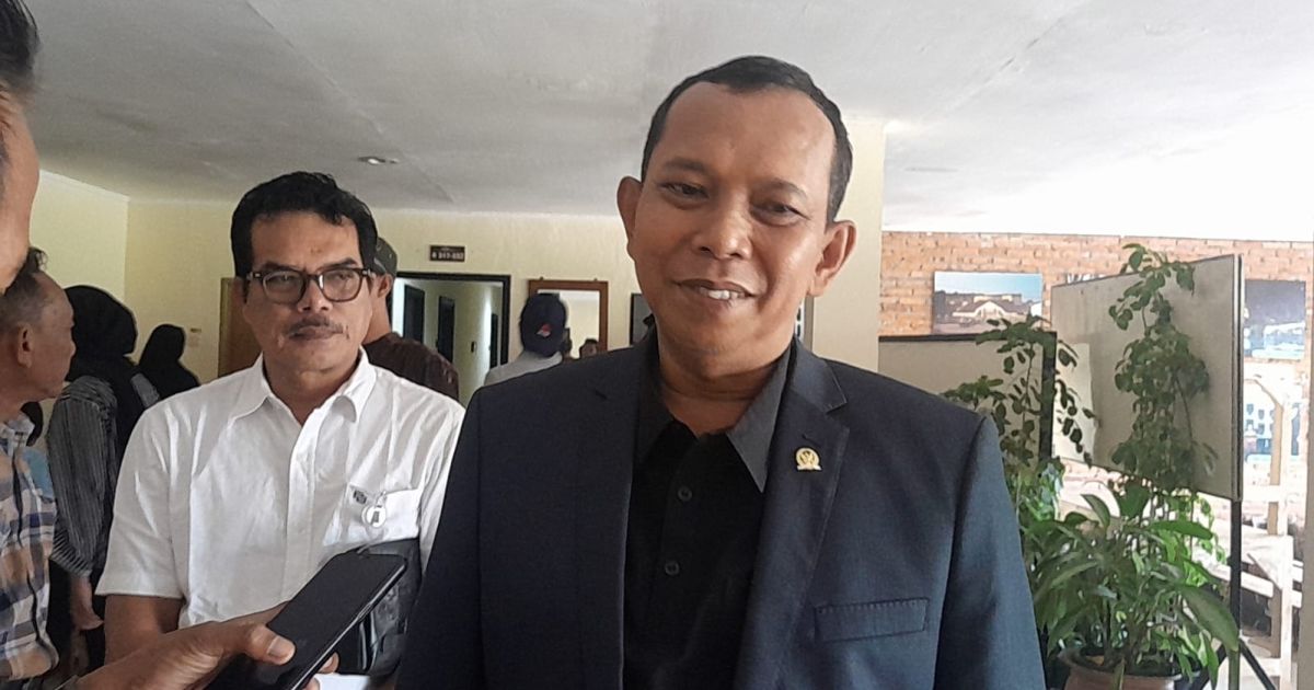 Seniman Lokal Dan UMKM.Angota DPR RI hadiri acara tersebut.H.Iman Adinugraha.SE.akt