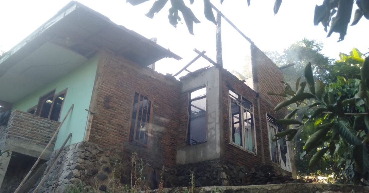 Kebakaran Rumah, Ditaksir Kerugian Capai Rp.150 Juta