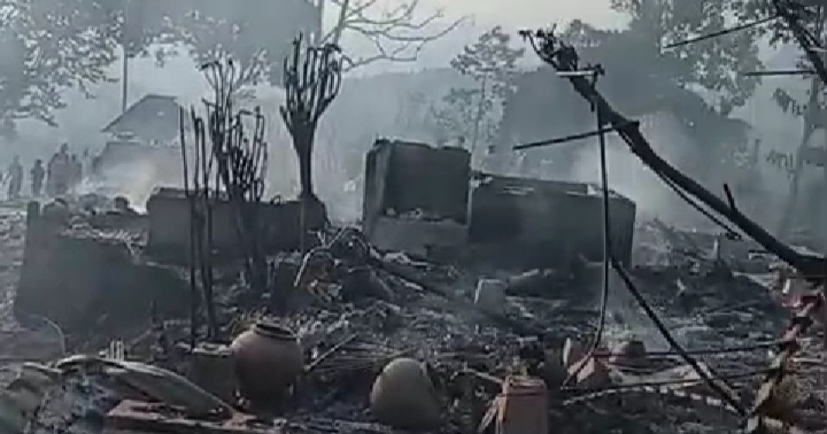 Kebakaran Hebat Hanguskan 51 Rumah Dan 49 Leuit di Kasepuhan Ciptamulya, Tidak Ada Korban Jiwa
