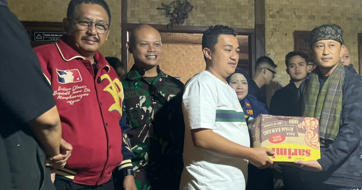 Bupati Sukabumi H. Asep Japar Tinjau Langsung Lokasi Kebakaran di Kesepuhan Cipta Mulya, Salurkan Bantuan untuk Warga Terdampak